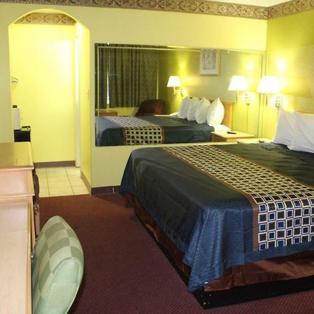 Hutchinson Inn Εξωτερικό φωτογραφία