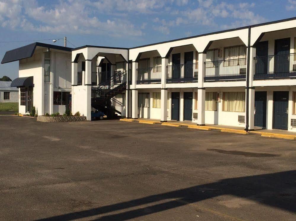 Hutchinson Inn Εξωτερικό φωτογραφία