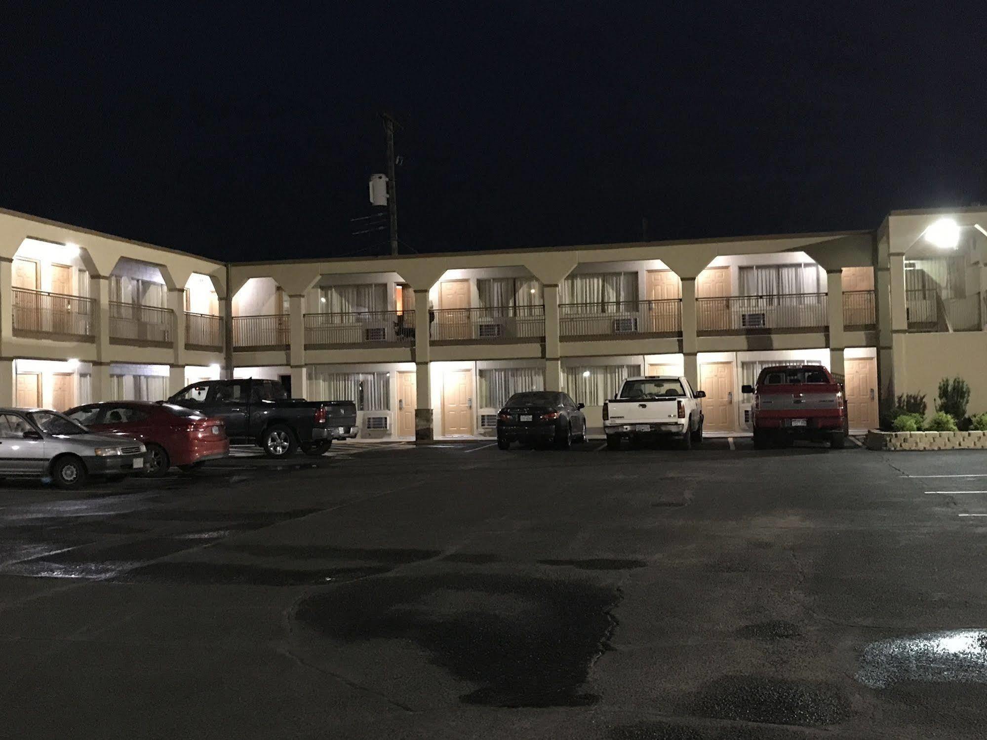 Hutchinson Inn Εξωτερικό φωτογραφία