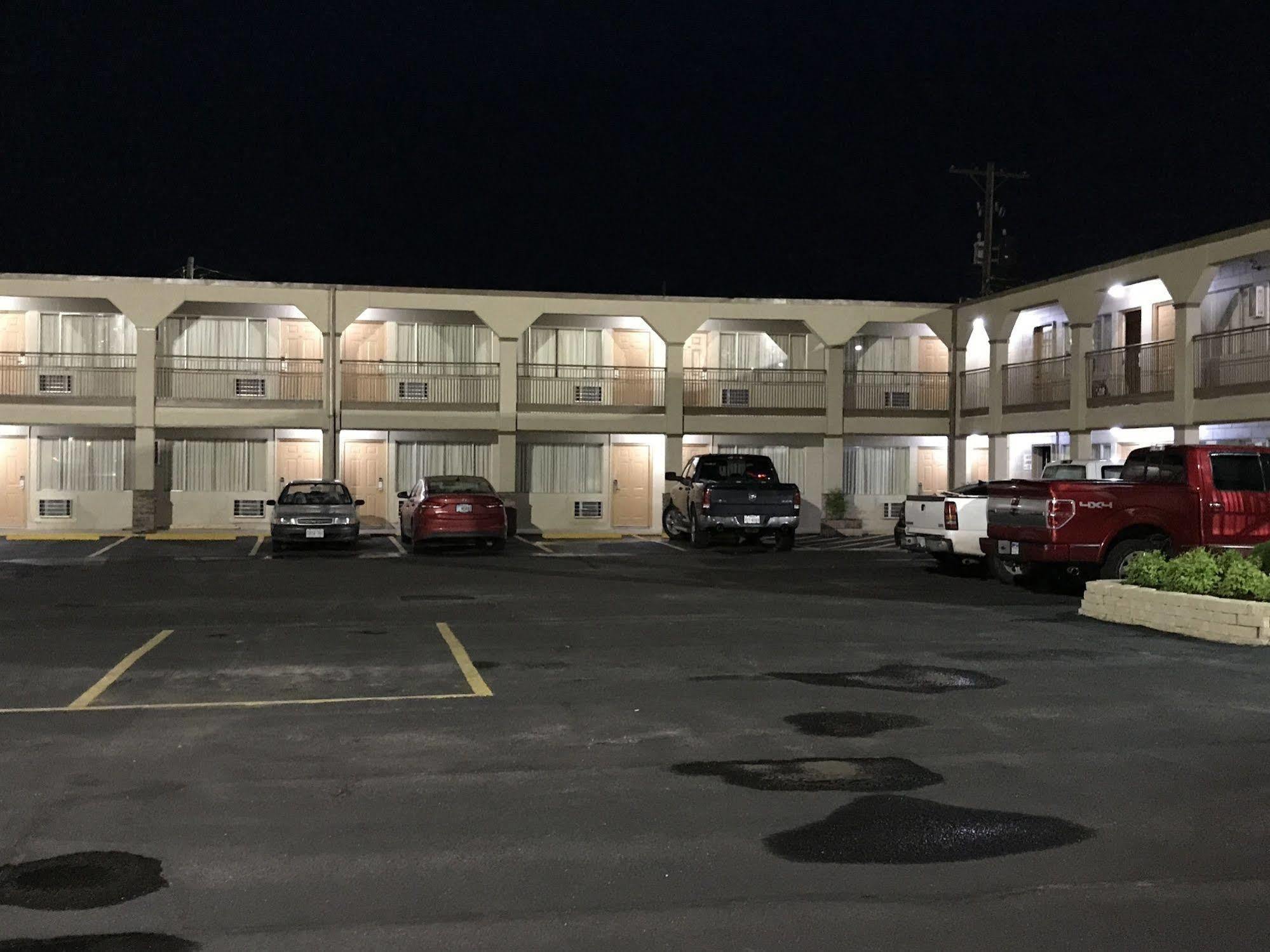 Hutchinson Inn Εξωτερικό φωτογραφία