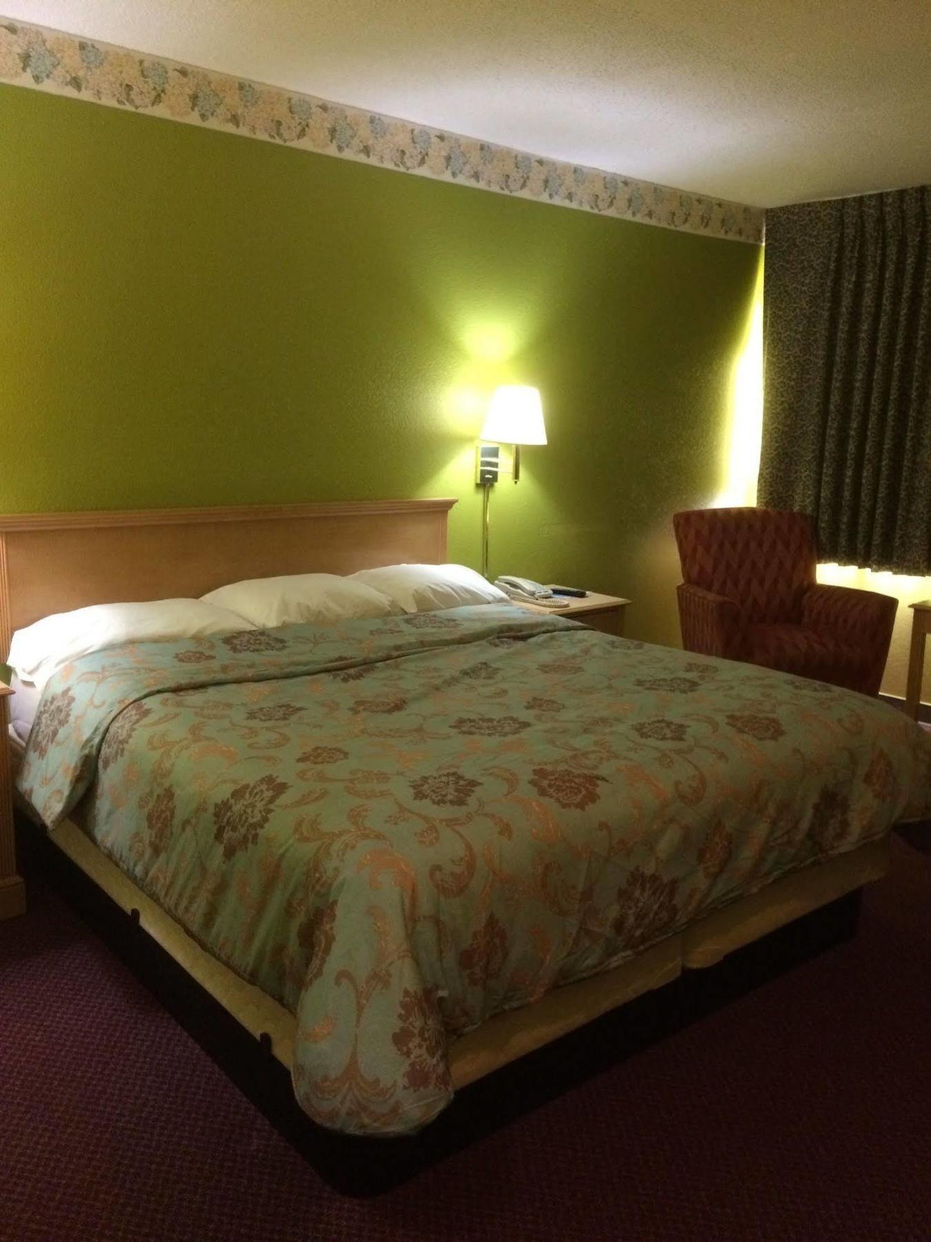 Hutchinson Inn Εξωτερικό φωτογραφία