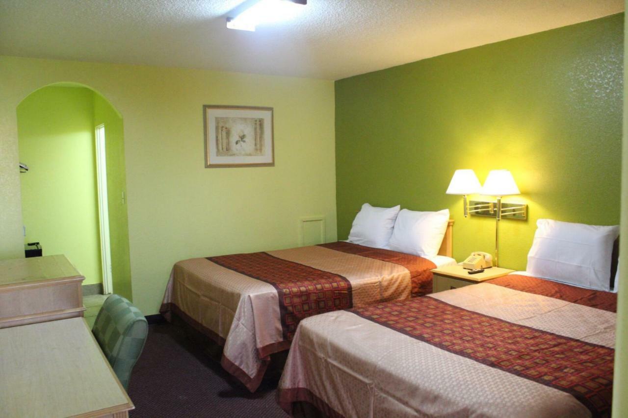Hutchinson Inn Εξωτερικό φωτογραφία